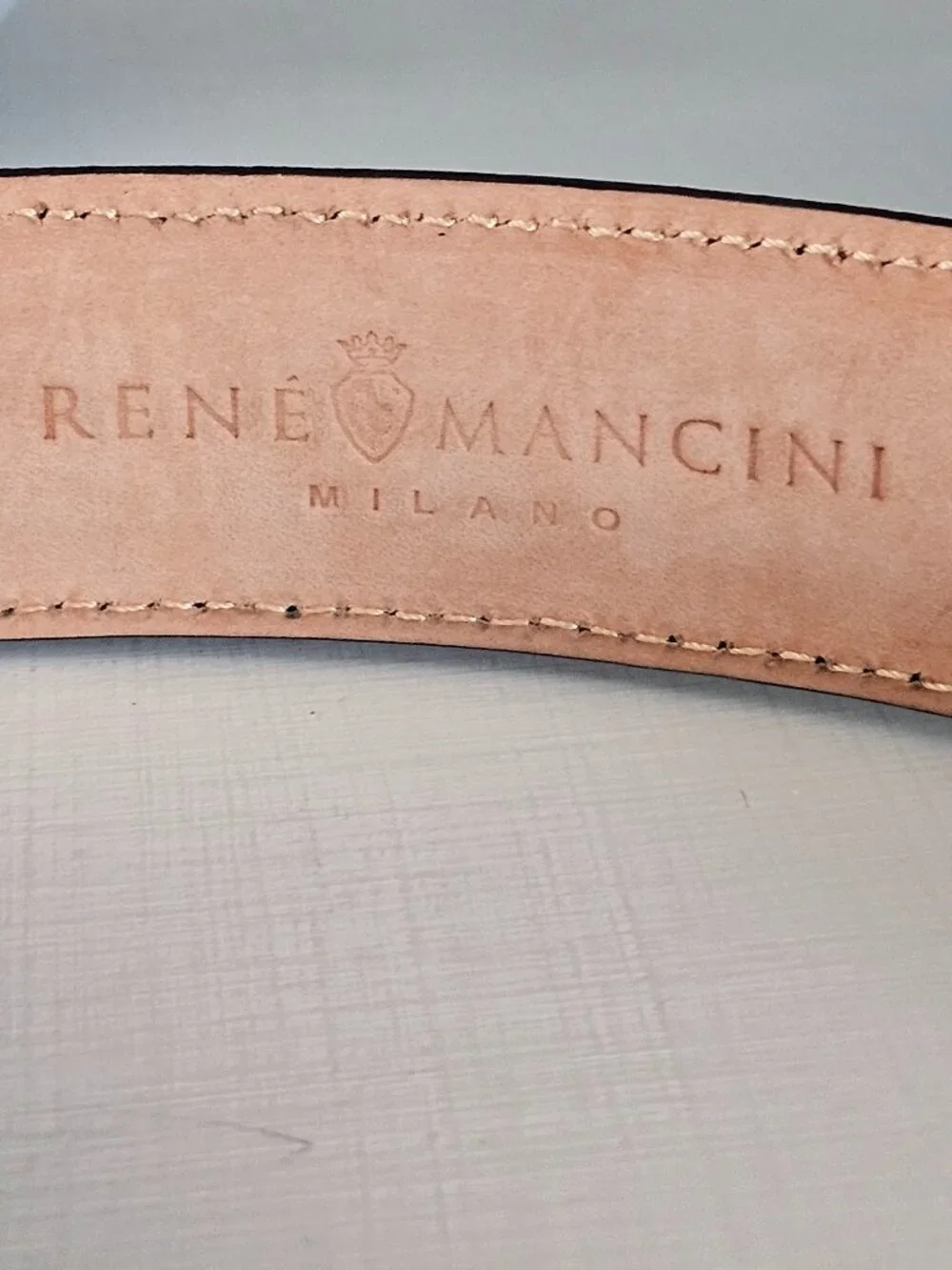Rene Mancini Milano Italy Men Black Leather belt size 5/115 camel inside